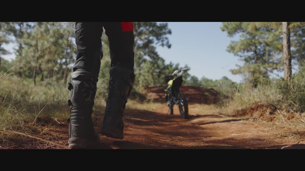 Load video: 